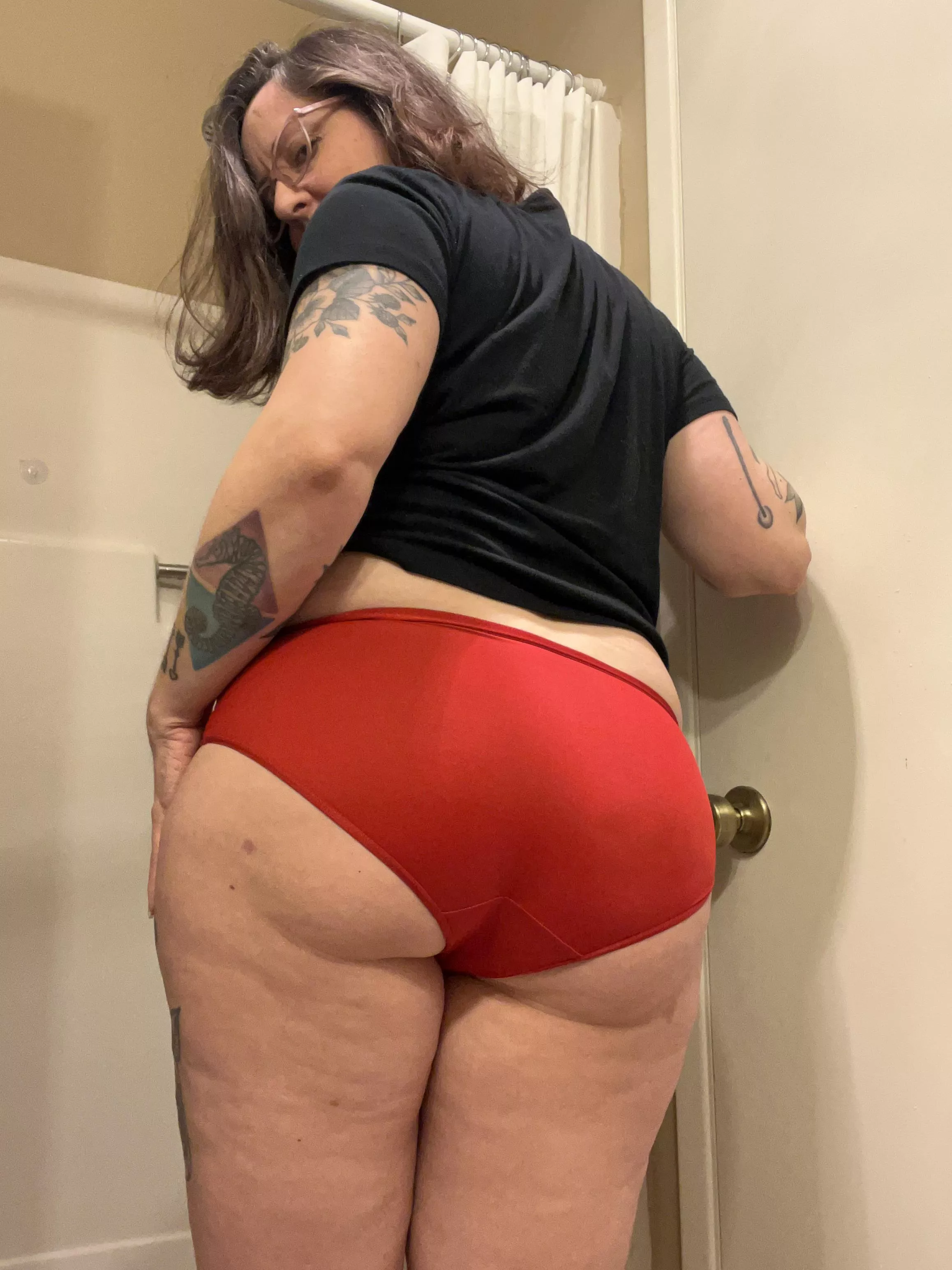 43 Full coverage milf panties posted by No-Trick2895