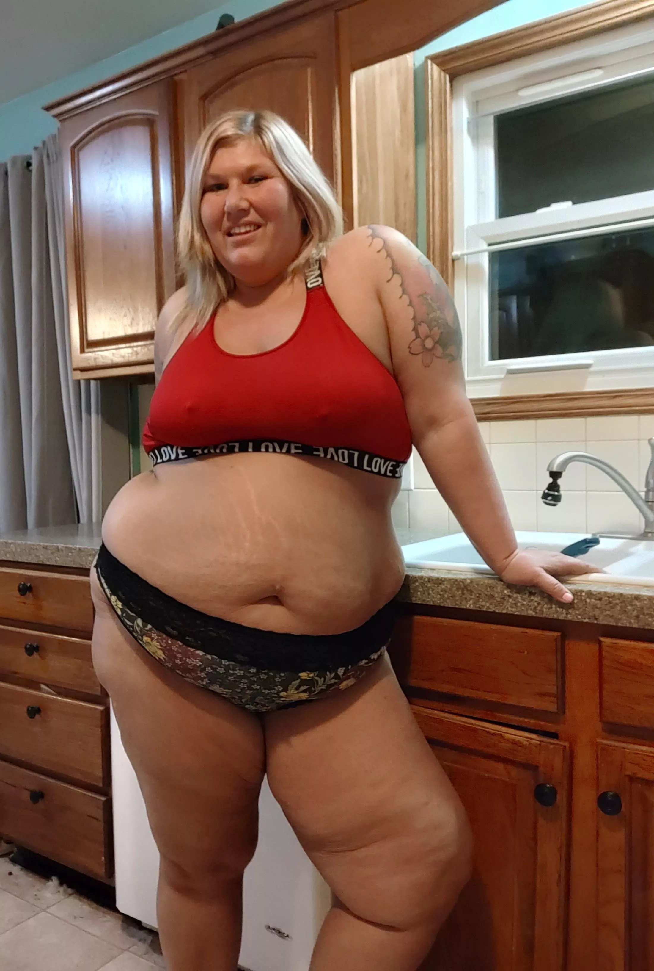 Am I still fuckable without makeup? posted by Bubblybabe_88