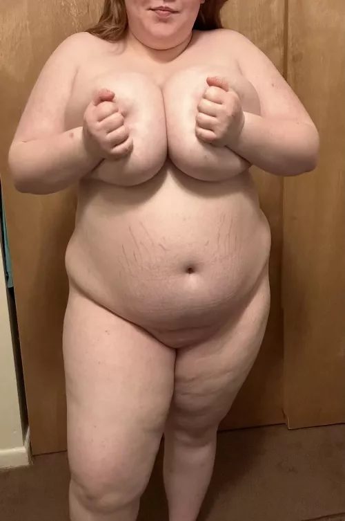 Barely can hide them by LuvMiaxxx