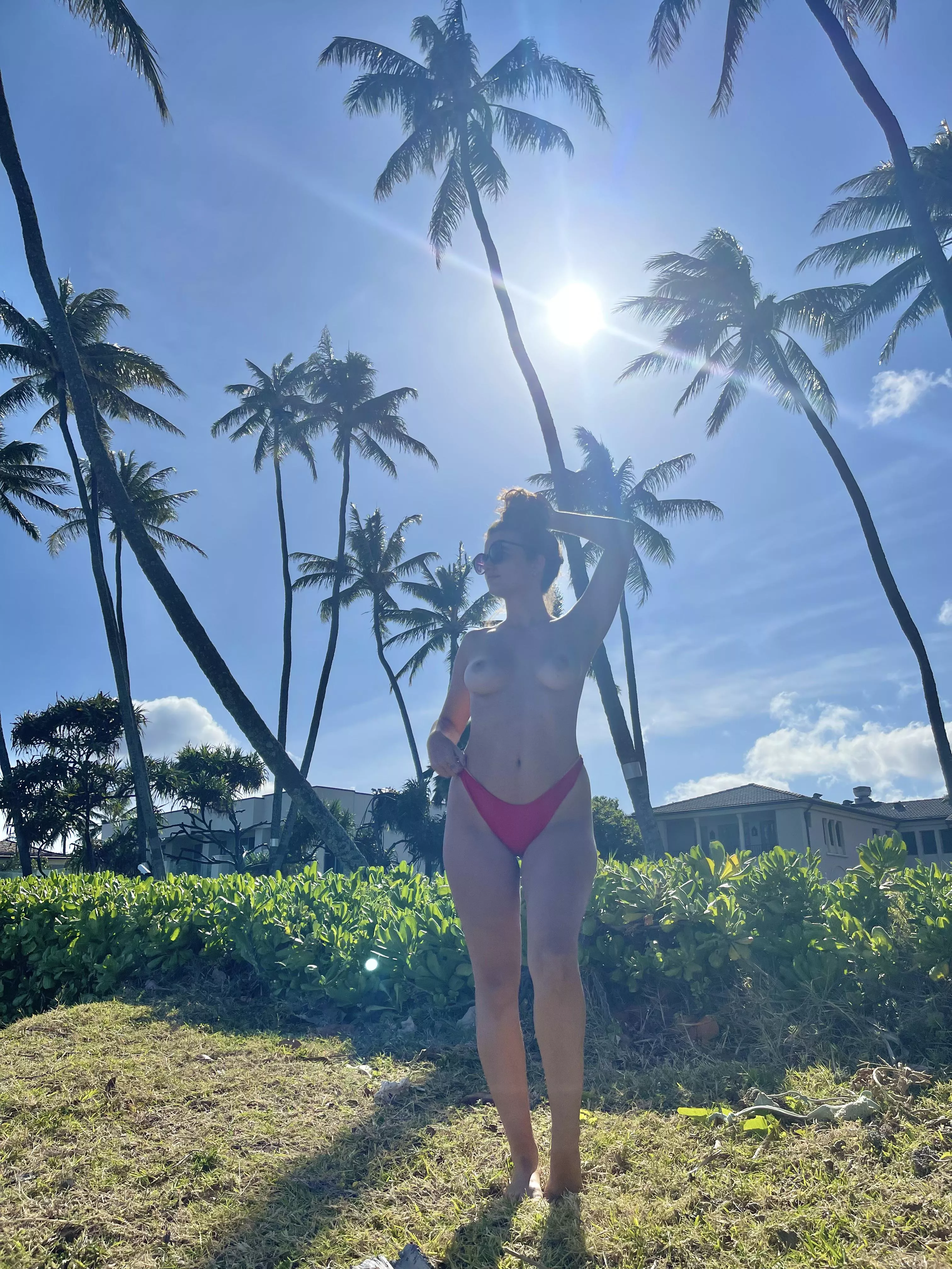 Beach day :) posted by sparklebuttplugs