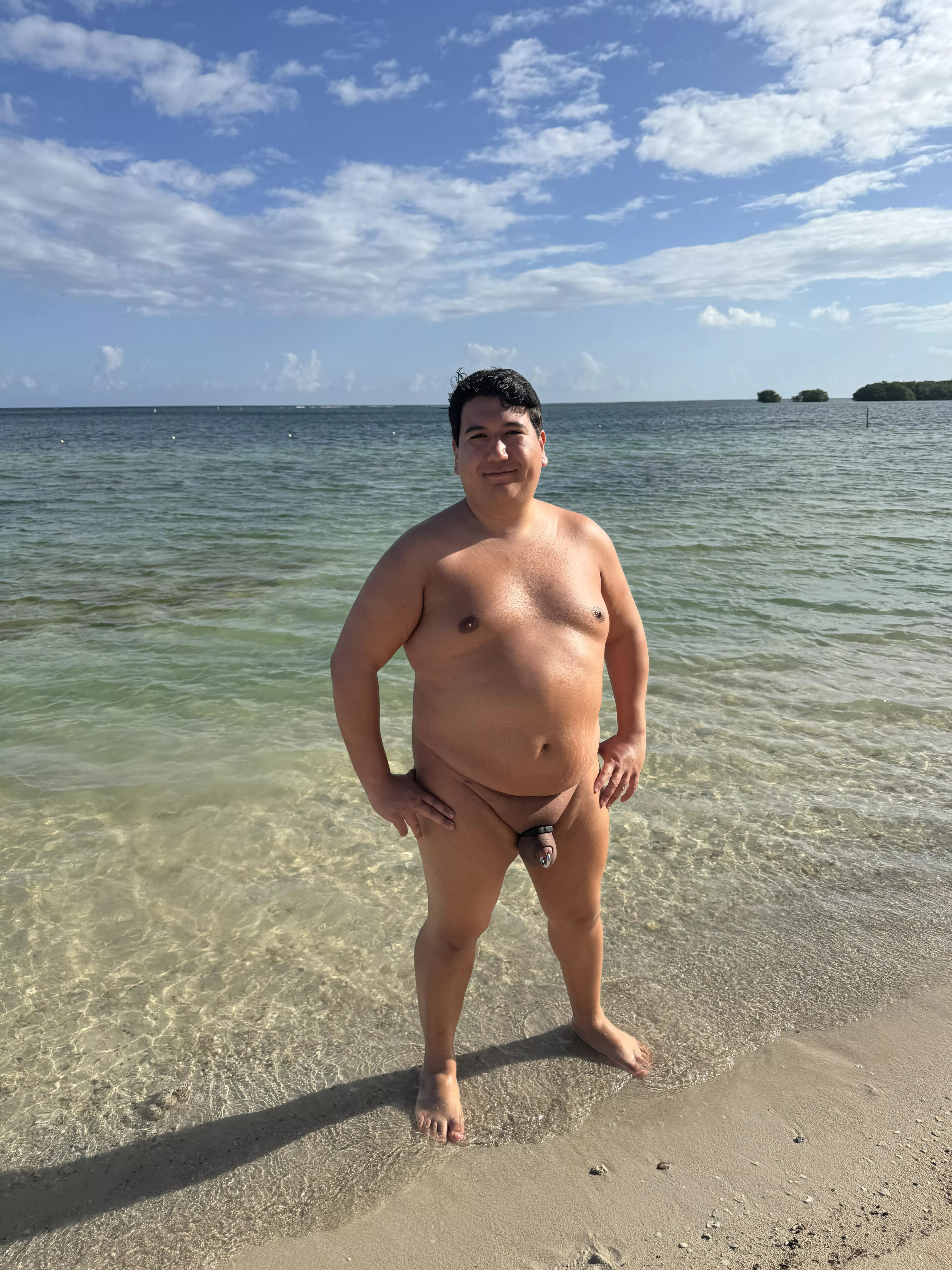 Beach in Honduras posted by barenude