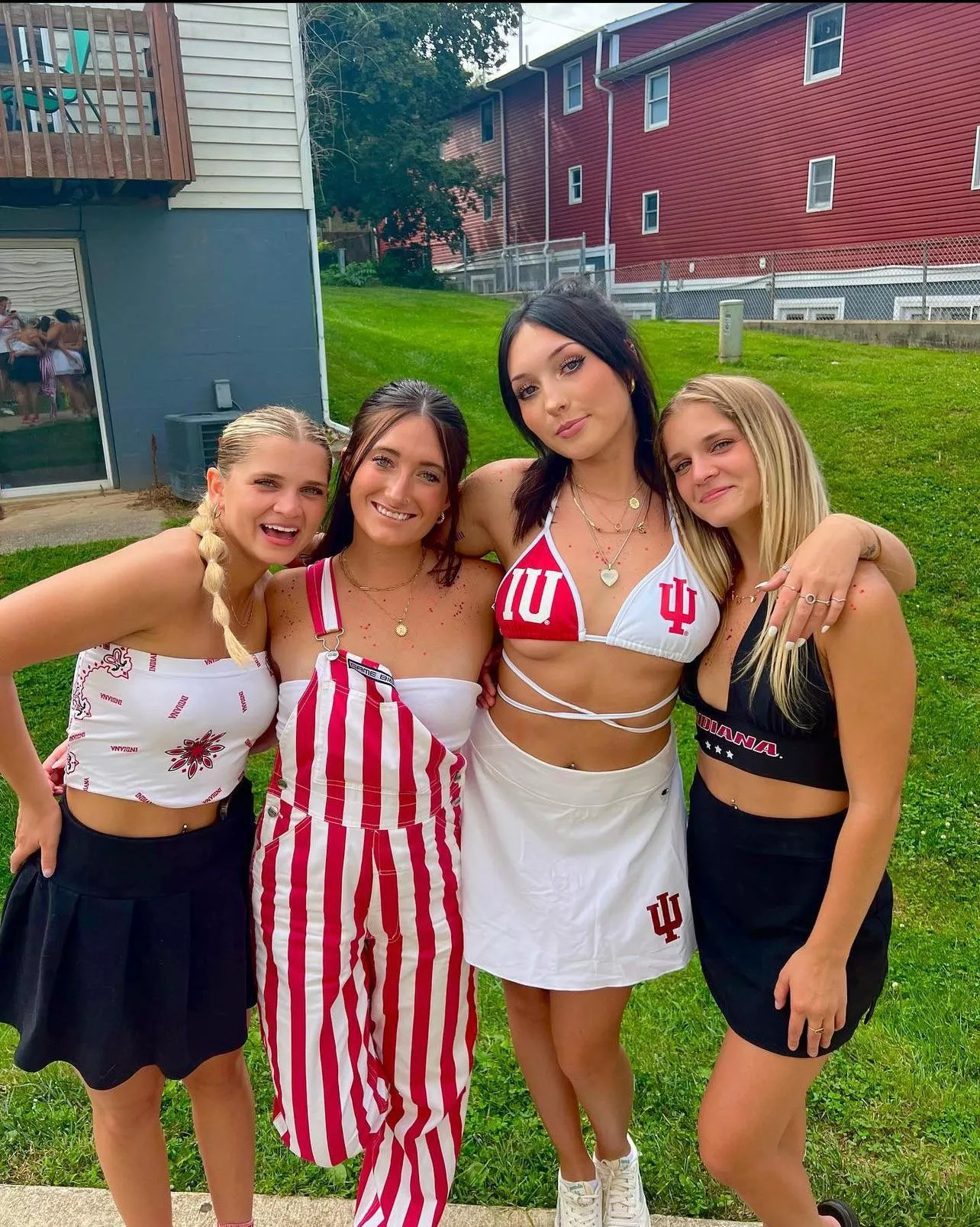 College girls  posted by BingB0ngBoi