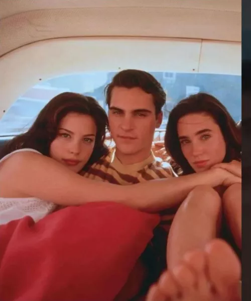 Connelly’s toes IRTR by Emiton