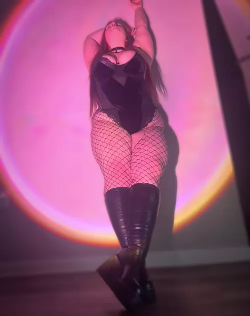 Curvy redheaded woman  by Mystic_Witch69