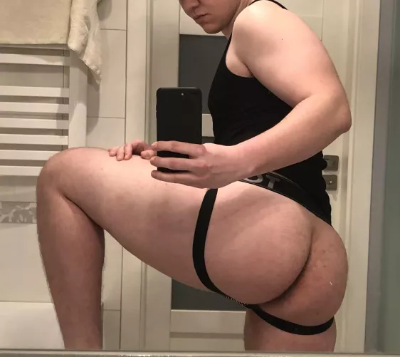 Do I look good in those ? by dickyyy46v2