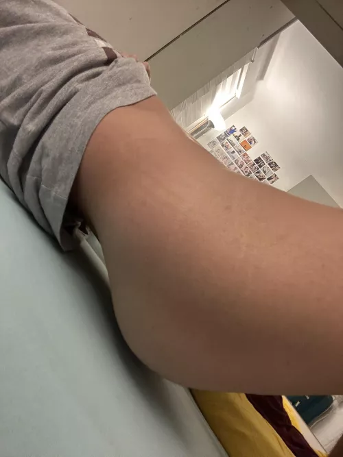 Do you like my young twink body? 🥺 i’m 18  by damonboytoy