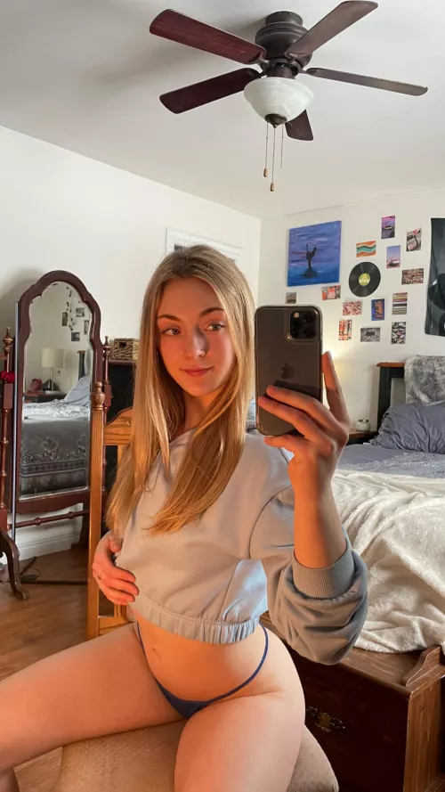 do you want this kind of sexy selfie every morning by Eloise_ML