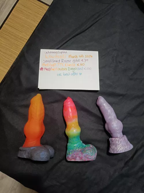 EU/NL WTS (worldwide) 3 toys, aurora, gitd by VelutinousLupine