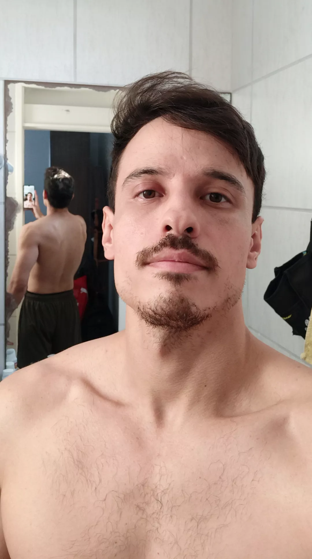 First time ever posting here. Feeling kinda self-conscious 😅 posted by thgrdr92