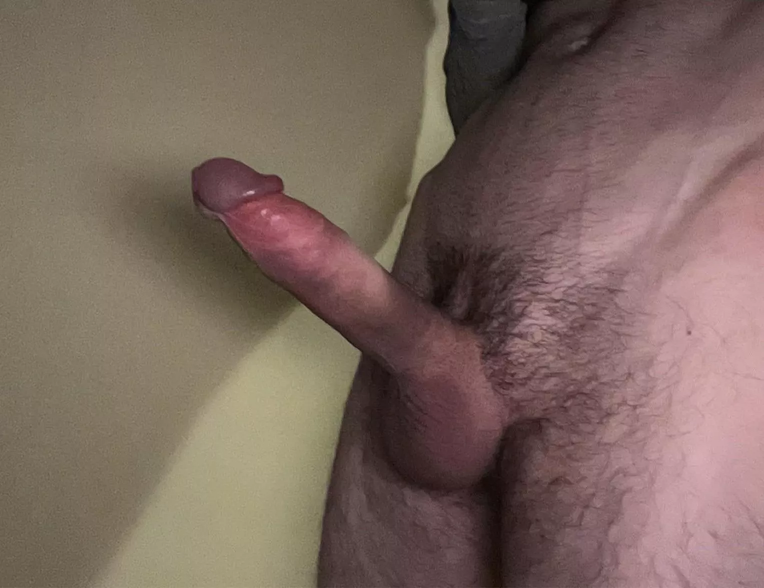 Get on your knees 🥵 posted by exclusivelystoned