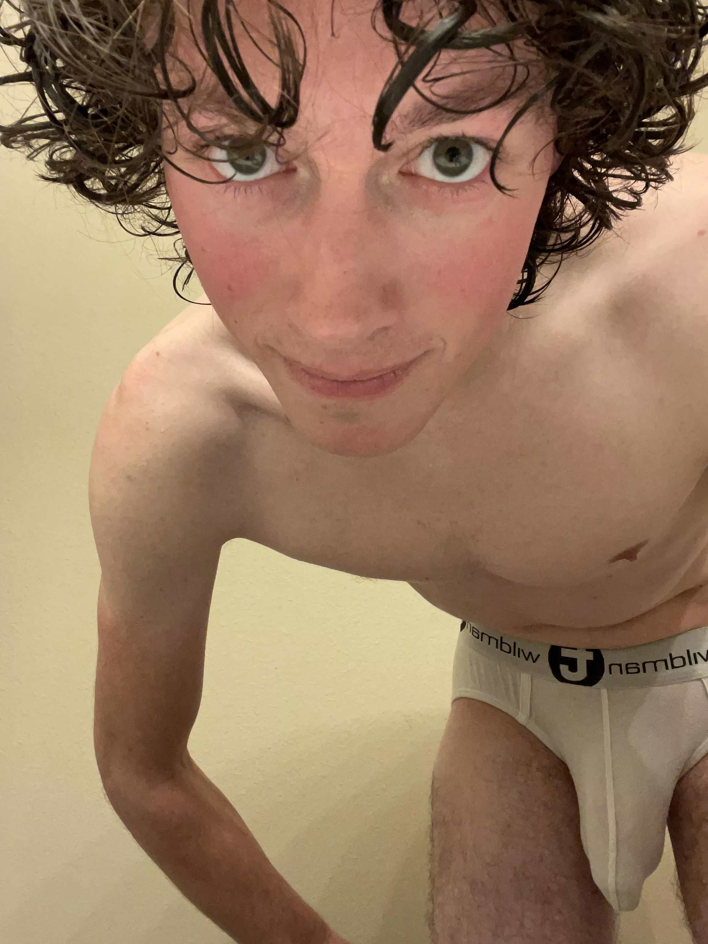 Hey there posted by RyanMakesNoise