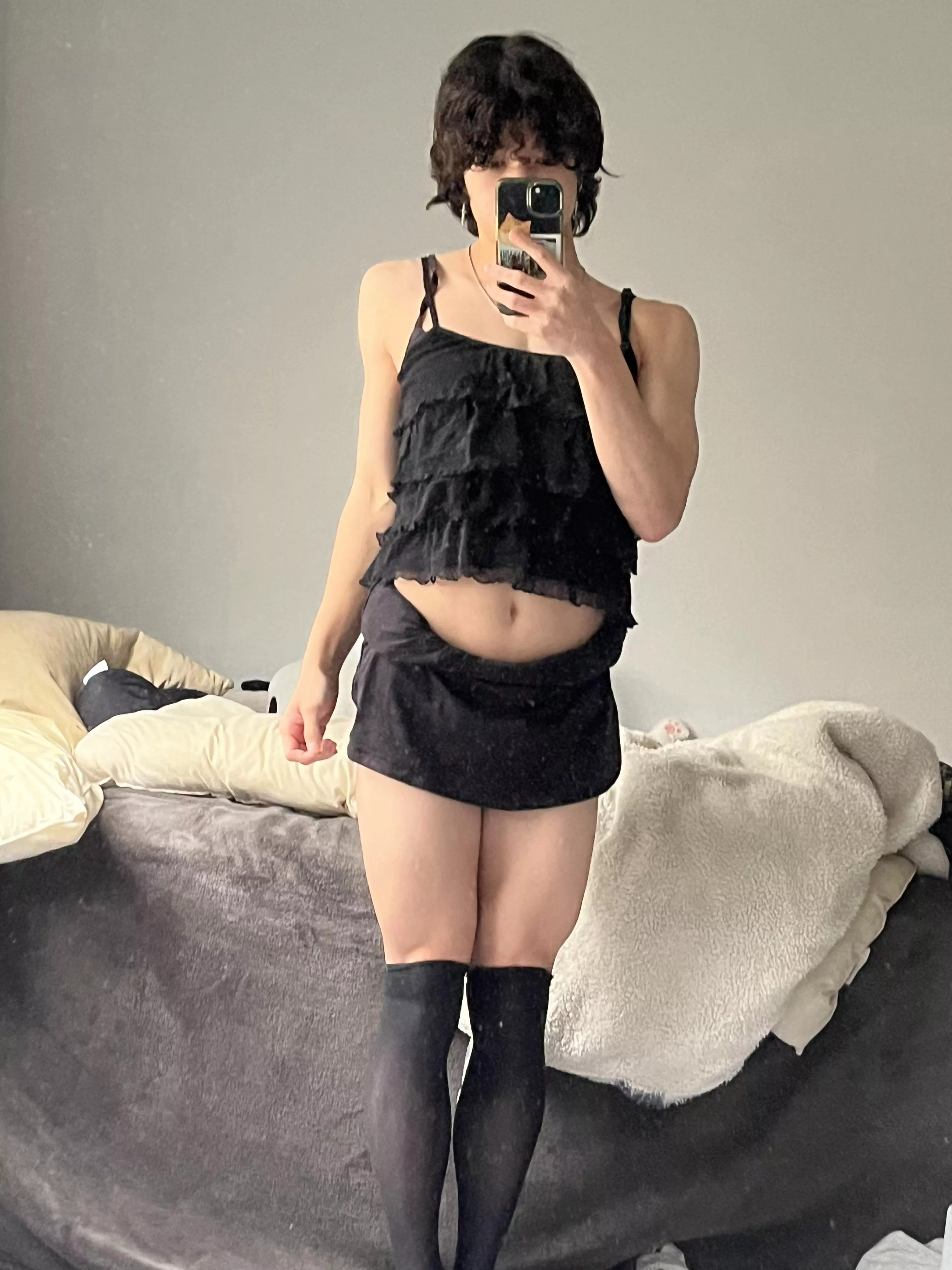 i hate being 5’2😣😣 posted by chiya-jade