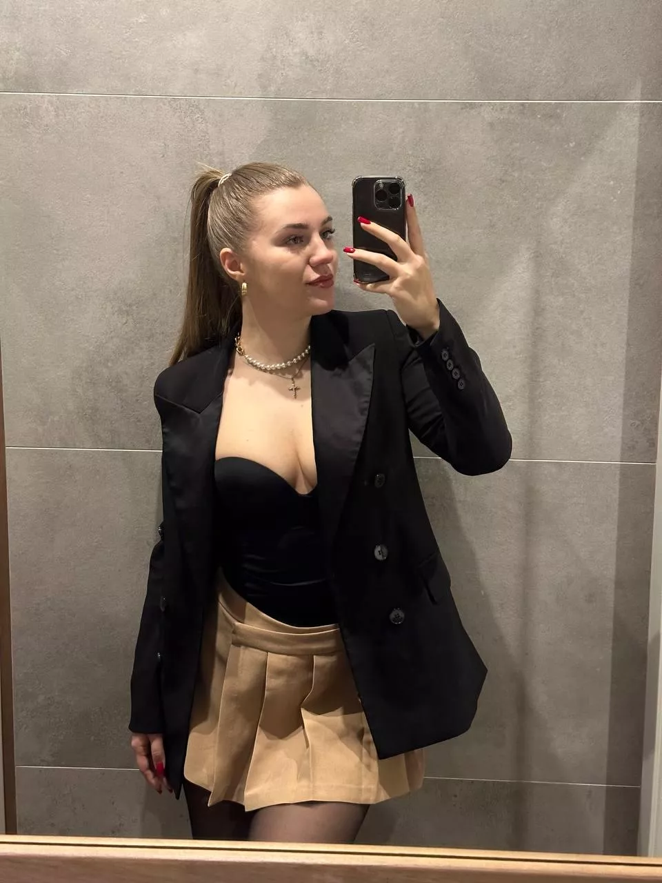 i will wear this mini skirt for our date posted by strungdelorme