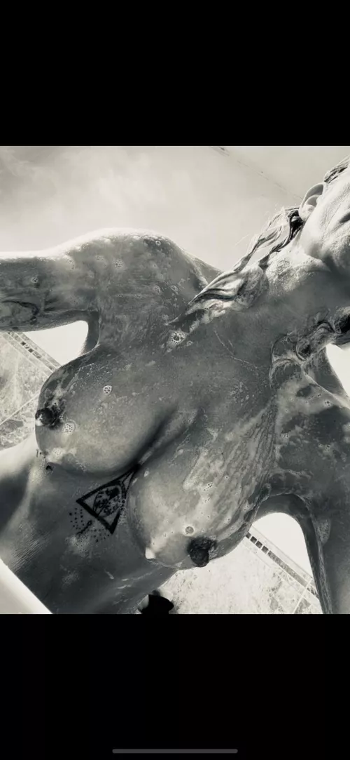 It’s all about the lava by YummyM_