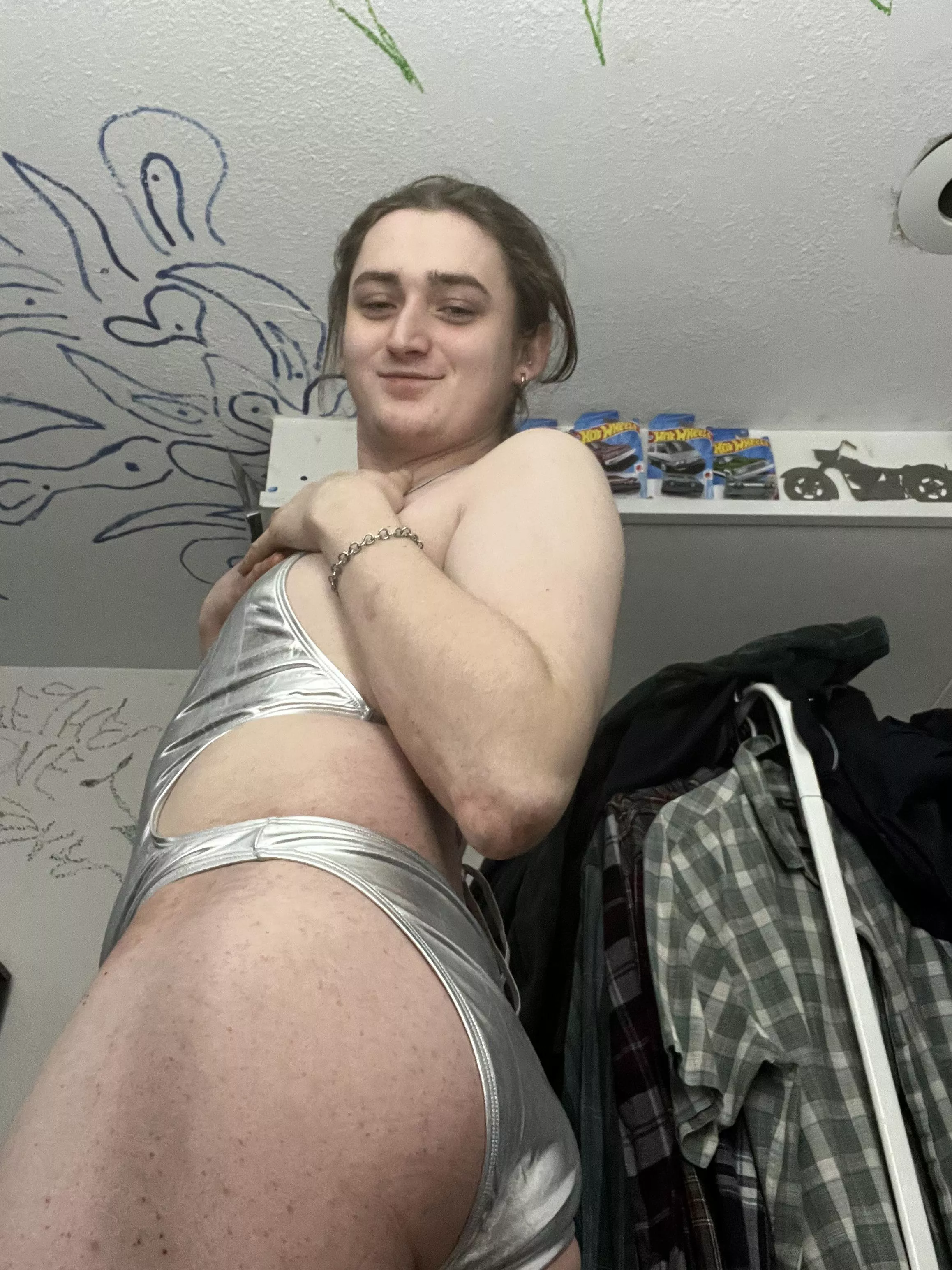 Love the new bodysuit 😻😻 posted by Few_Horsecock