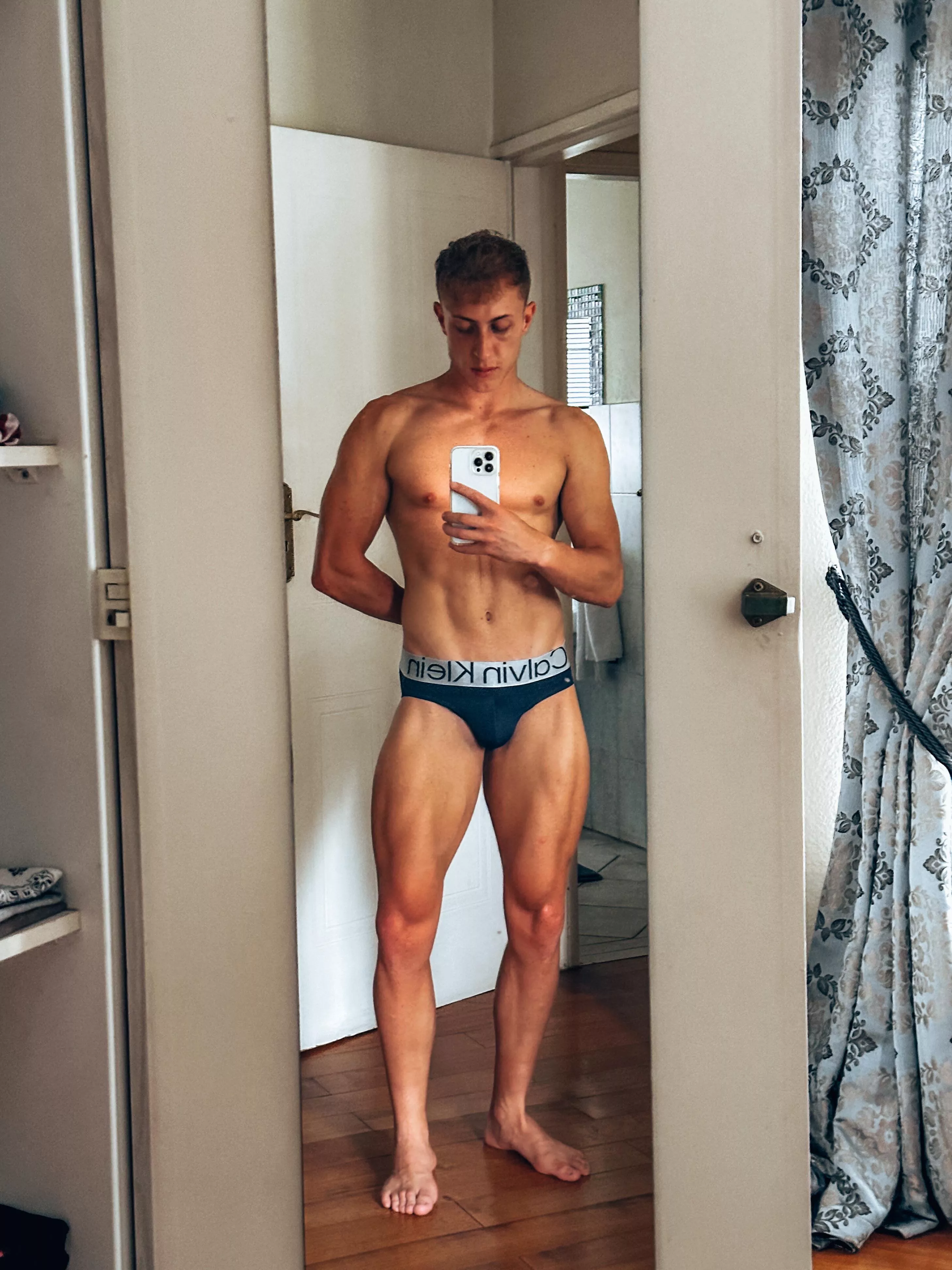 Lovely leg day ☺️ posted by falcxav00