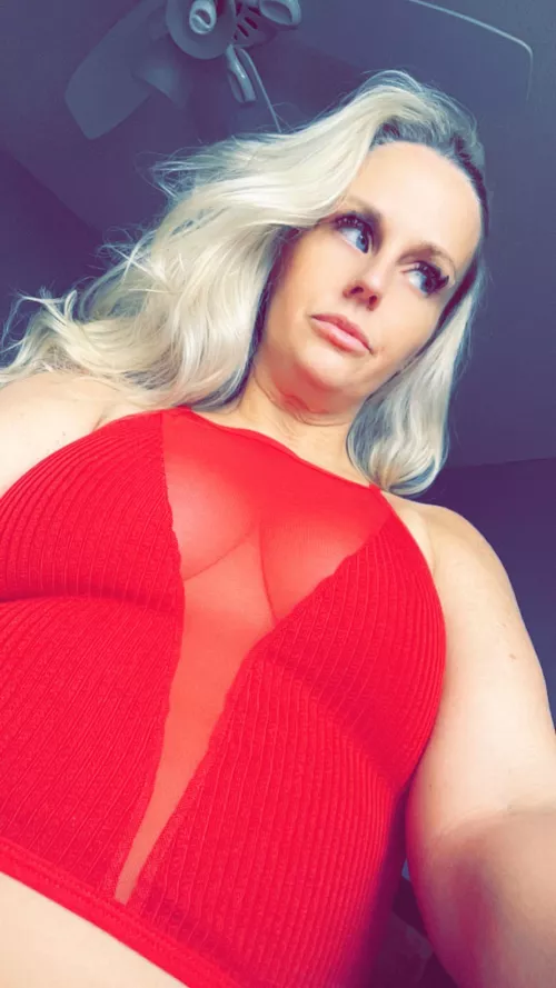 Married MILFS still want to have fun by kekdoi