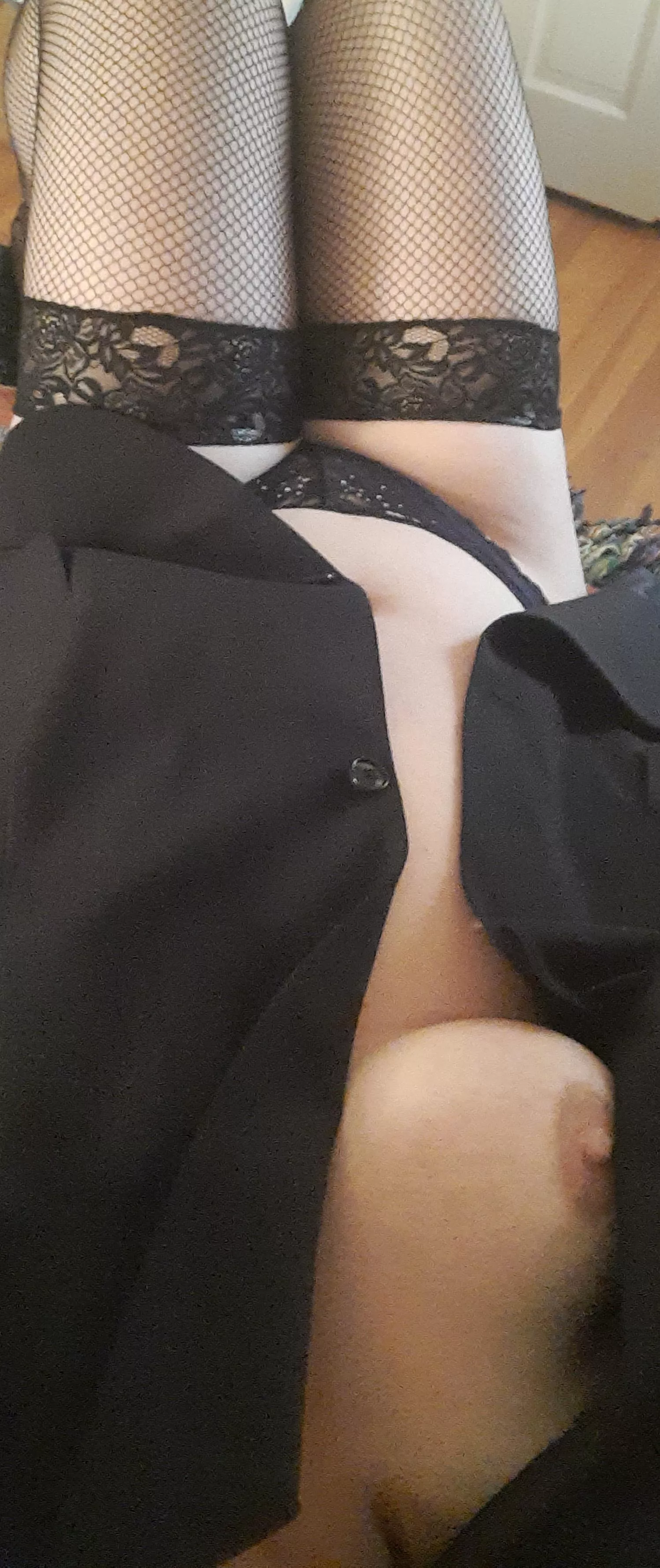 MILF Monday, anyone?  posted by NaughtyNadiaShadow