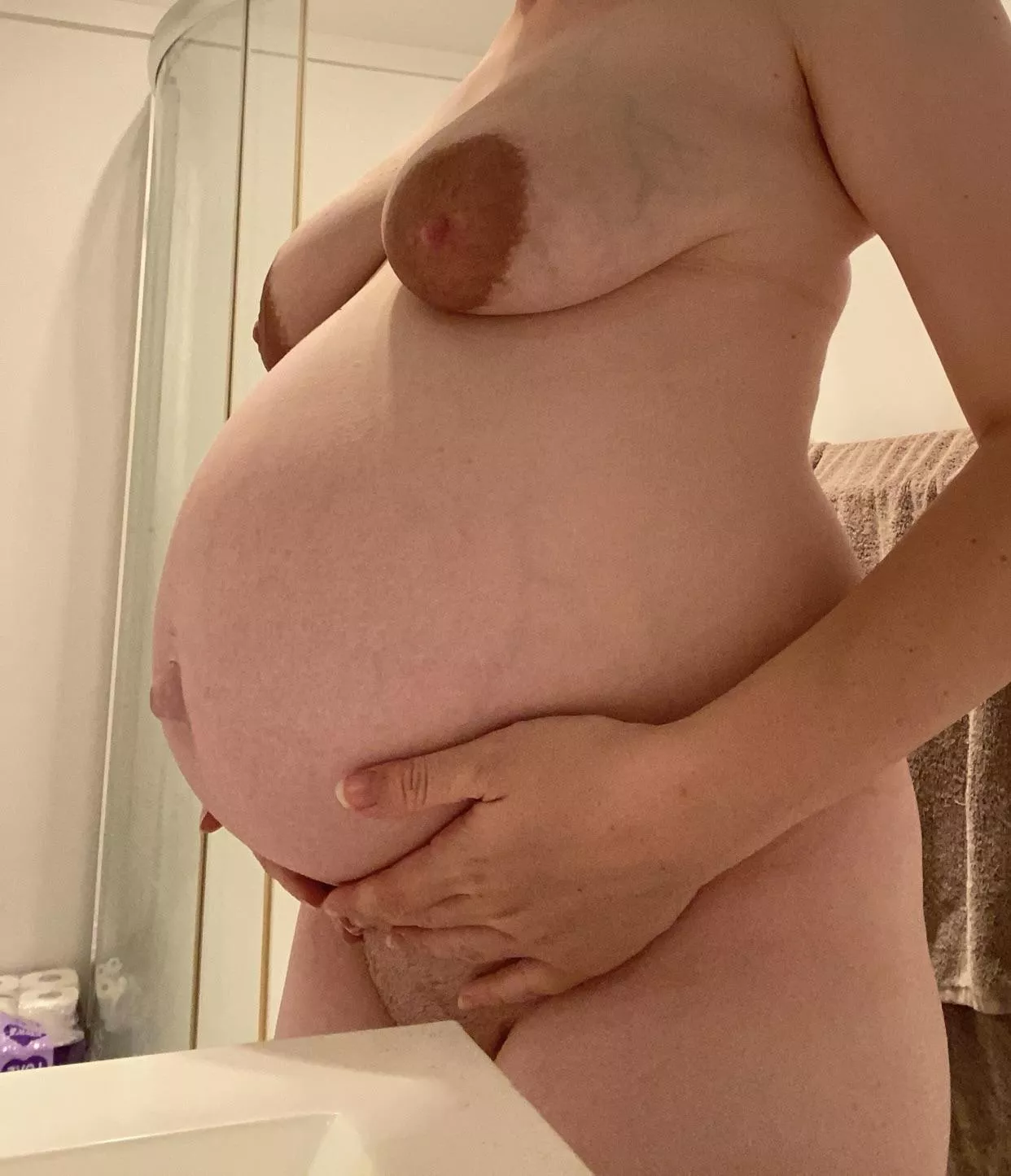 My pregnant boobs are so full, who’s gonna help relieve them? 🤭💗 posted by xLucyLavax