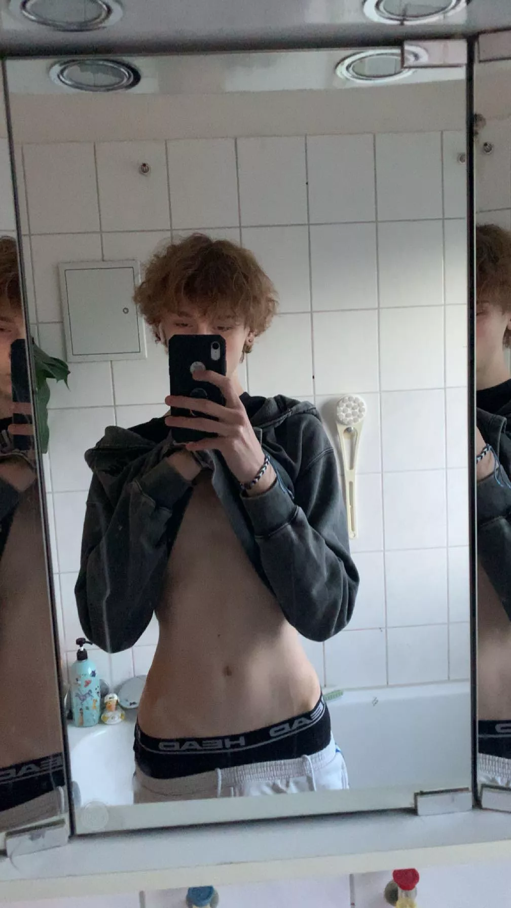 Question: Y’all think it’s embarrassing to be 18 as a virgin without ever having a relationship? posted by ekul_uk