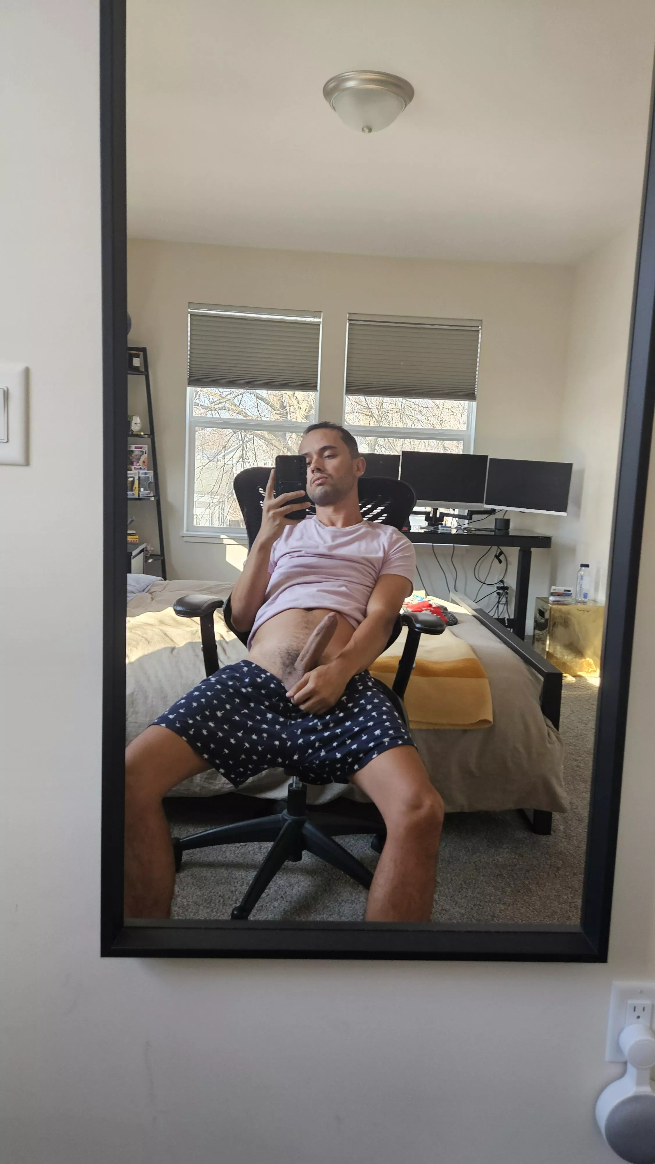 Sit next to me so we can play together? posted by marcosemc