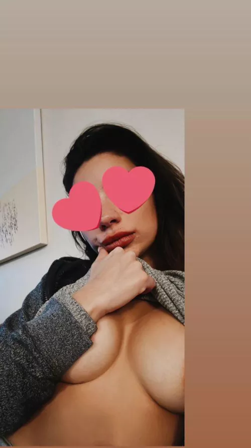 The debate between cutting it shorter and growing it out is never ending  by ariandrus