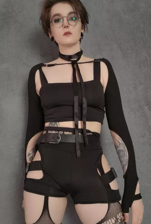 There's black widow sitting under my boobs by Information_Aromati