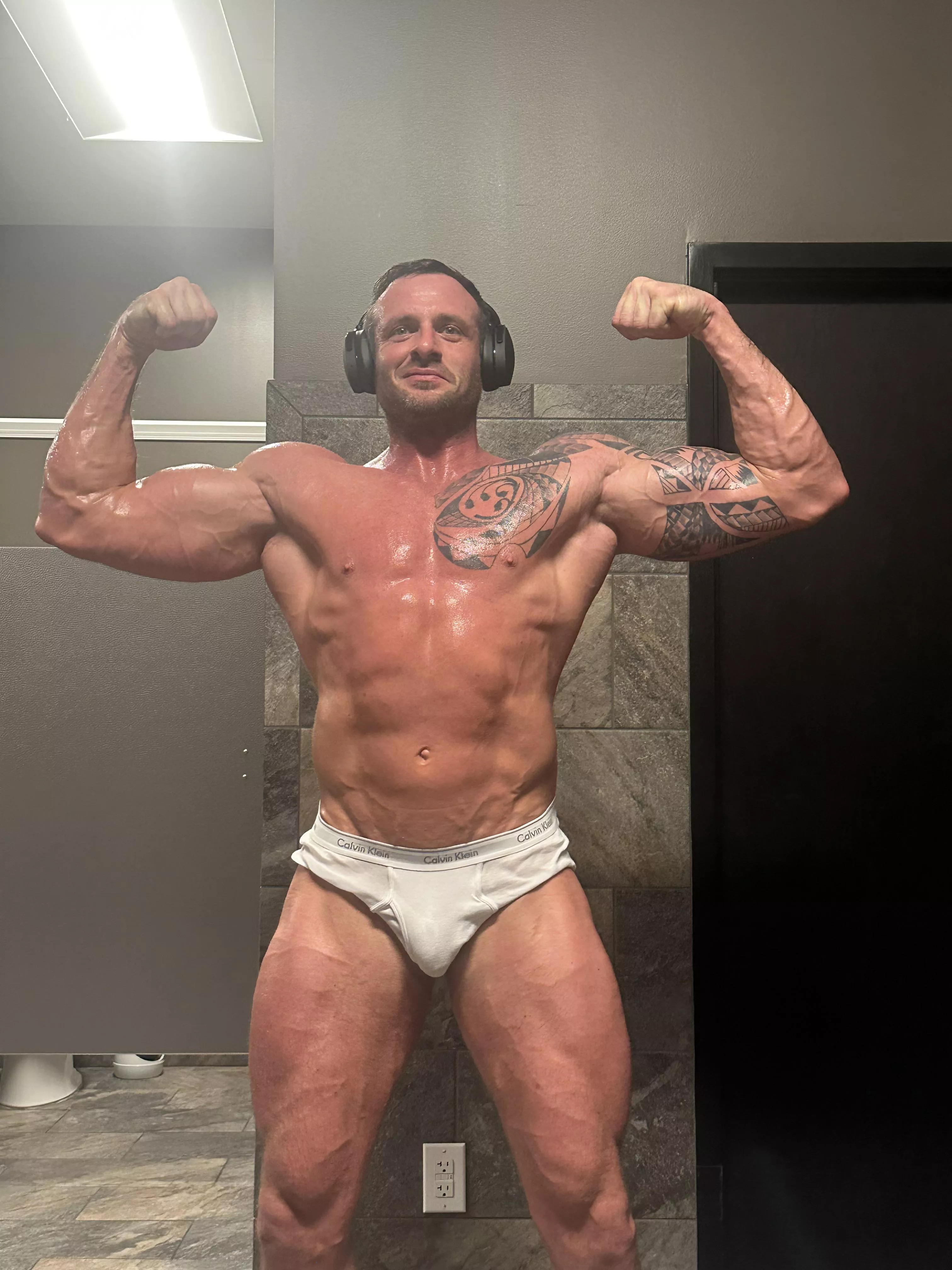 Wet Calvin’s posted by jacksonGaines