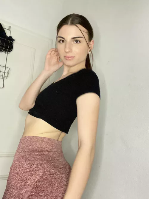 working out this peach (F) by No-Mission-4782