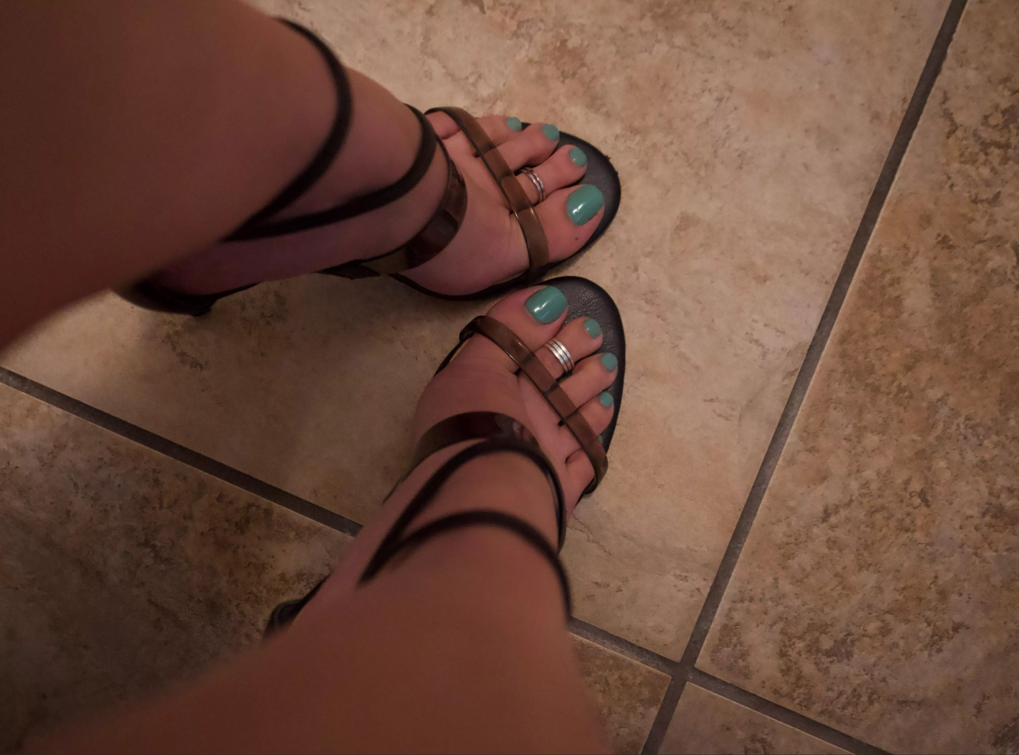 Would you worship my feet 😋😈 posted by slutfeetscarlett