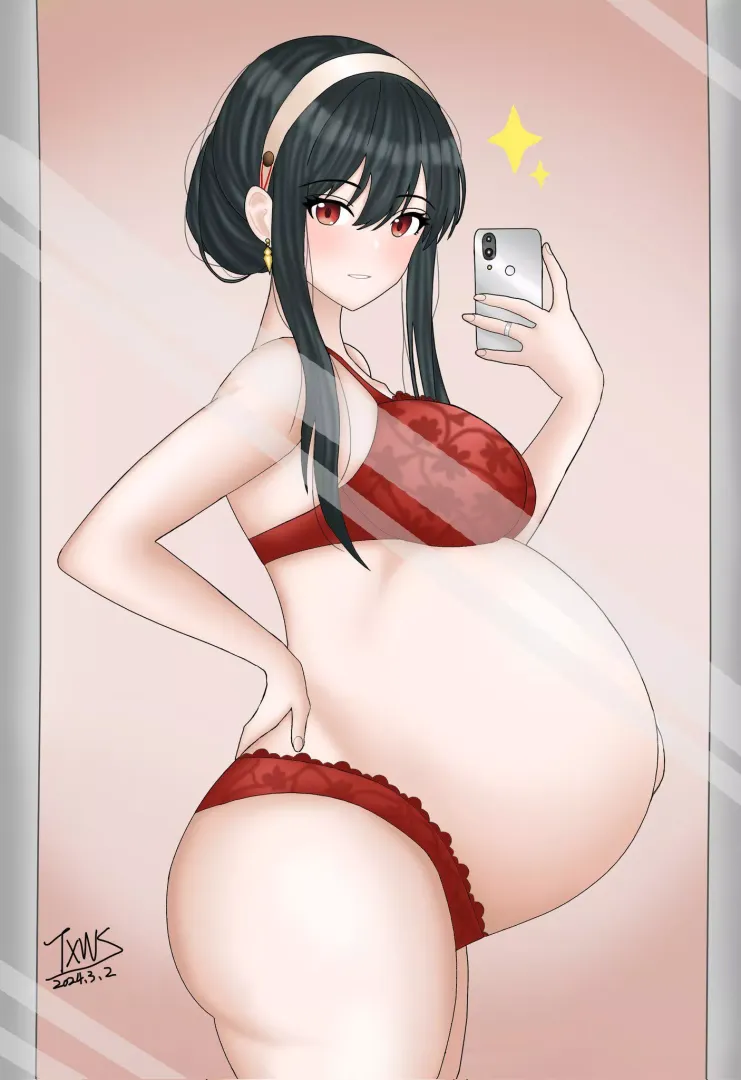 Yor in the mirror (by @Tuxingwangsun_0) posted by HeavyLancerthe8th