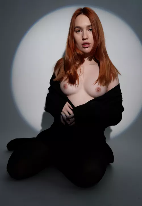 Your daily dose of titties by Shikatamo