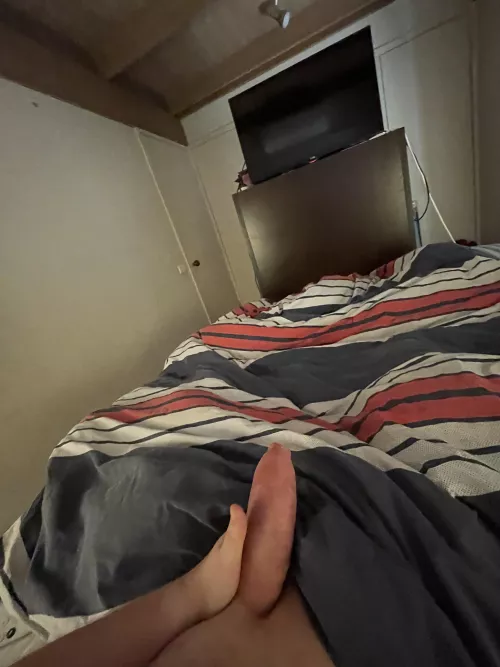 21 bi and very horny  by BiBigD8_2