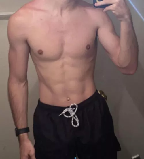 22 army dude lf masc muscle bros.  Send a pic @jj185720 by MainSerious4614