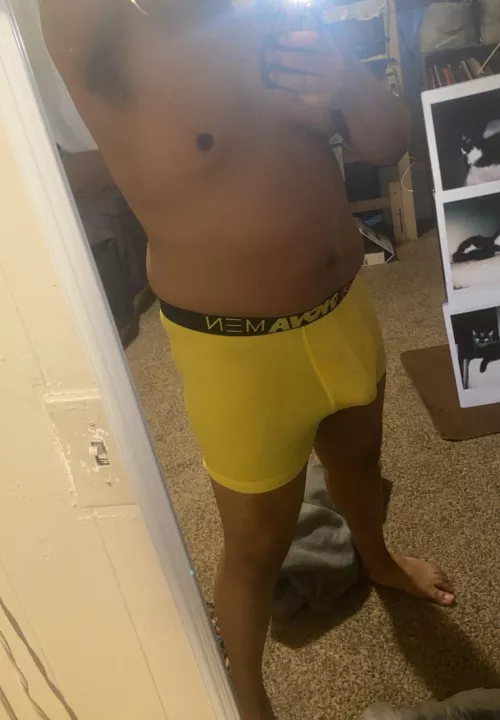 (25) single top wanting a bf... serious single guys only <3 hit my DMs. by spookygamerbro