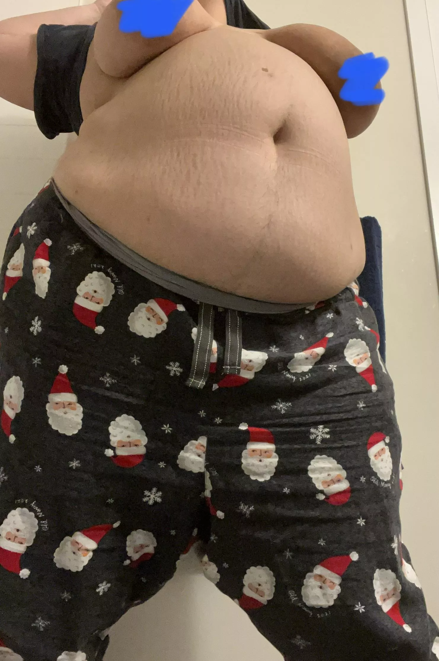 2lbs of chicken wings later… posted by mamadomme