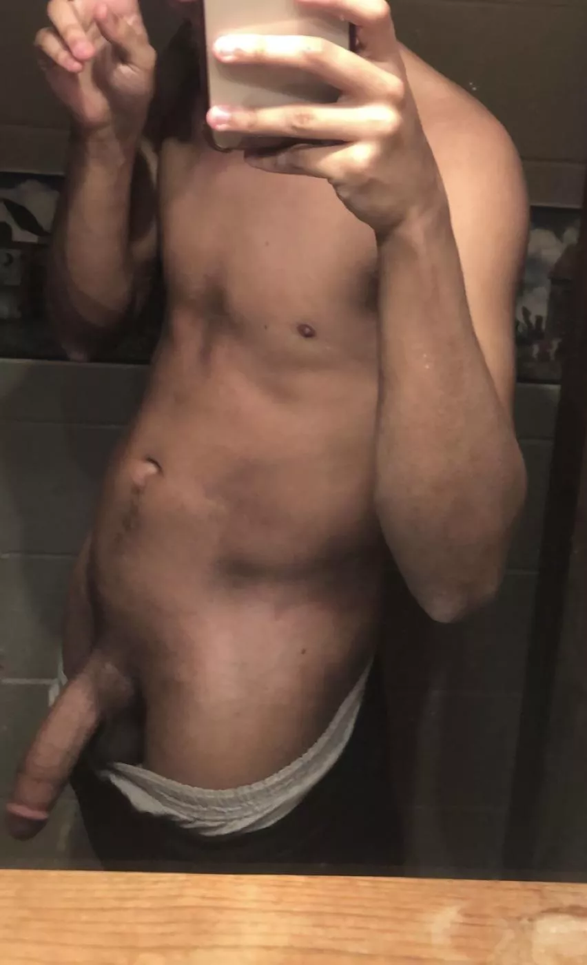 Always horny 🙃  posted by glixx05