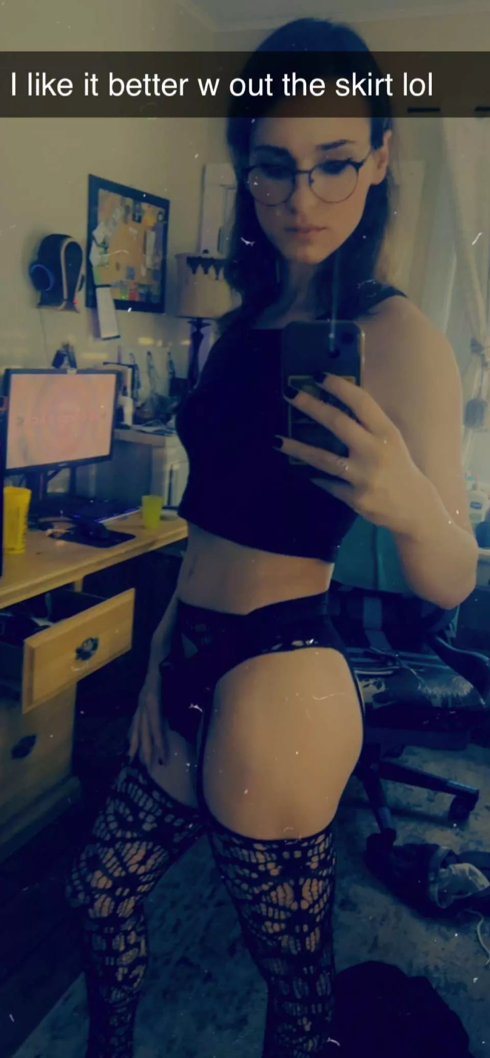 any interest in seeing me nude? (self) posted by MakeToFreedom