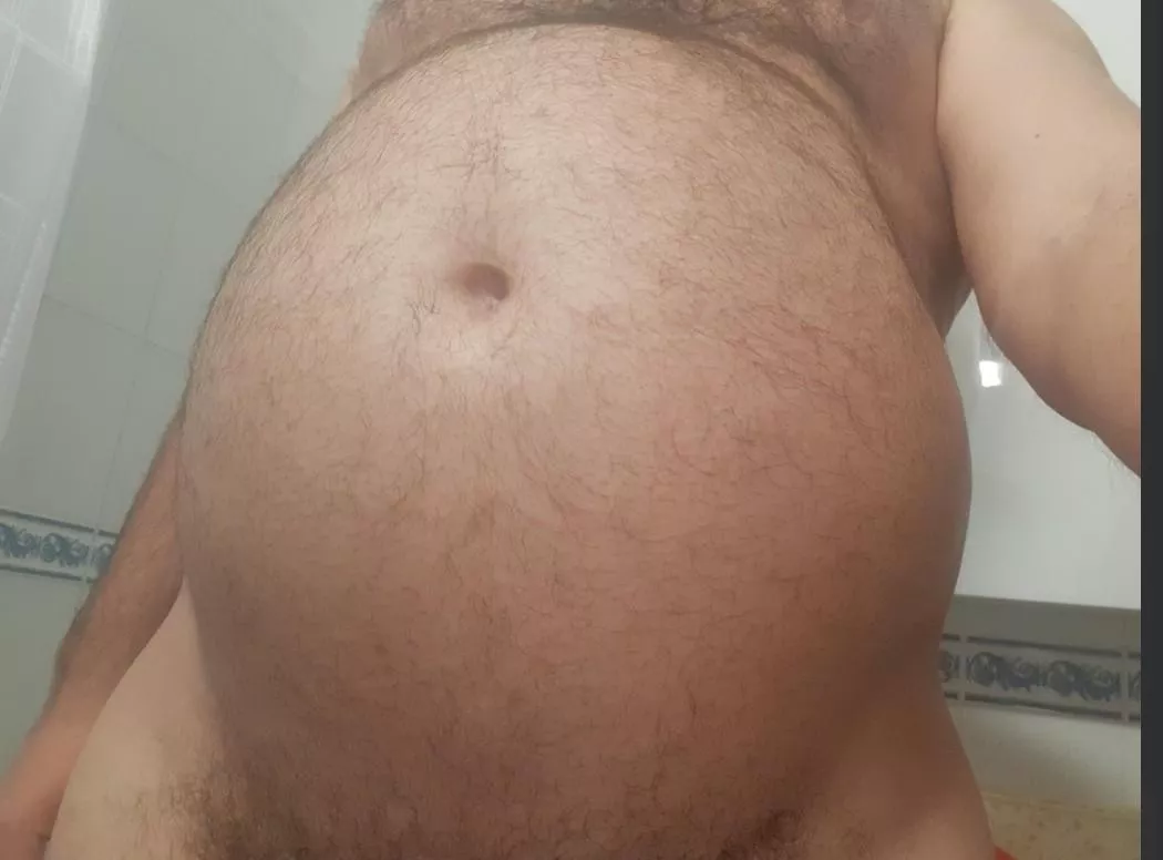 Bigger than EVER (47) Daddy is eatng too much posted by fair3577