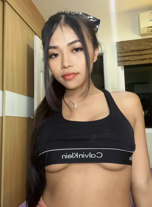 Do my boobs look small for my body type? (18F) by No_Platform_8191