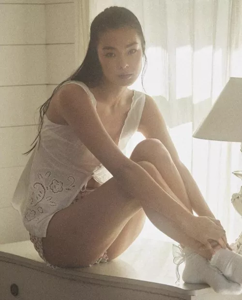 do u like petite girls?  by devilndaisies