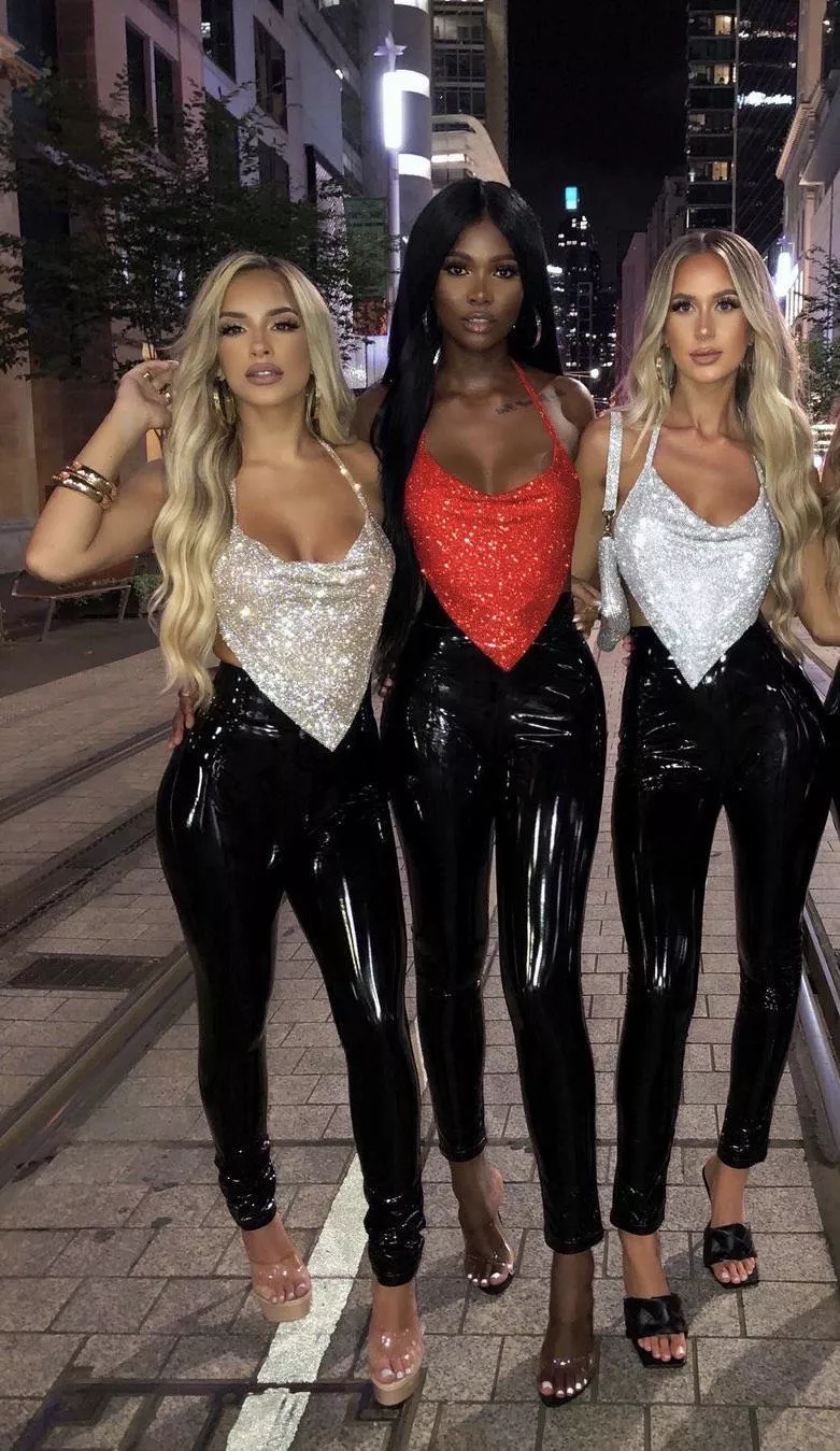 Girls Night Out posted by wakkaffx2