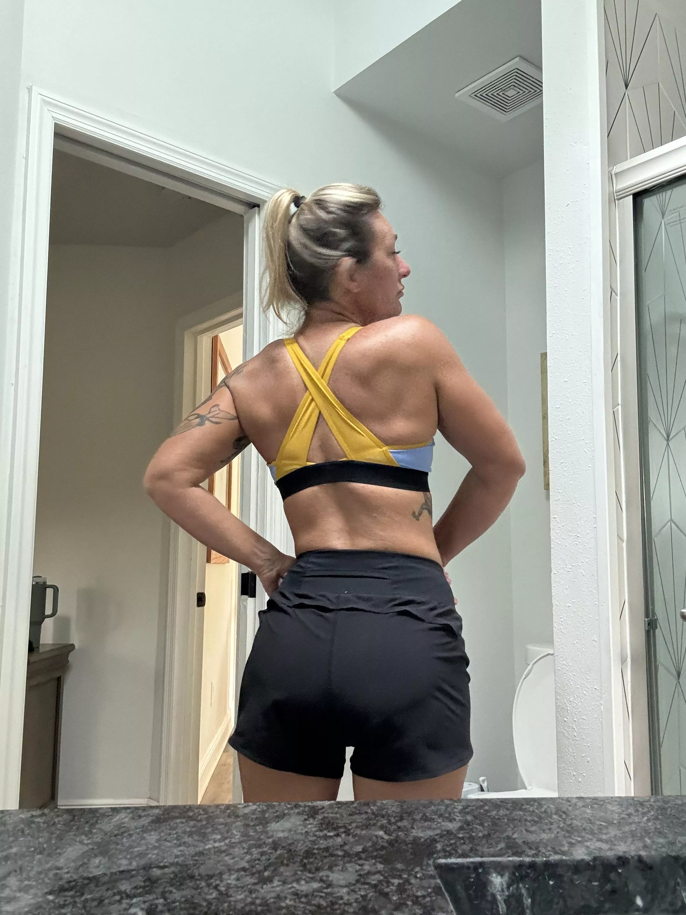 Good morning from my backside  posted by SettingVisible419