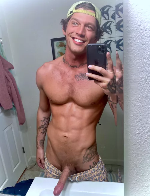 Had a bad day 🙃but I’m wearing my lucky cheetah shorts so it okay 🐆 🫠 by erosandiris