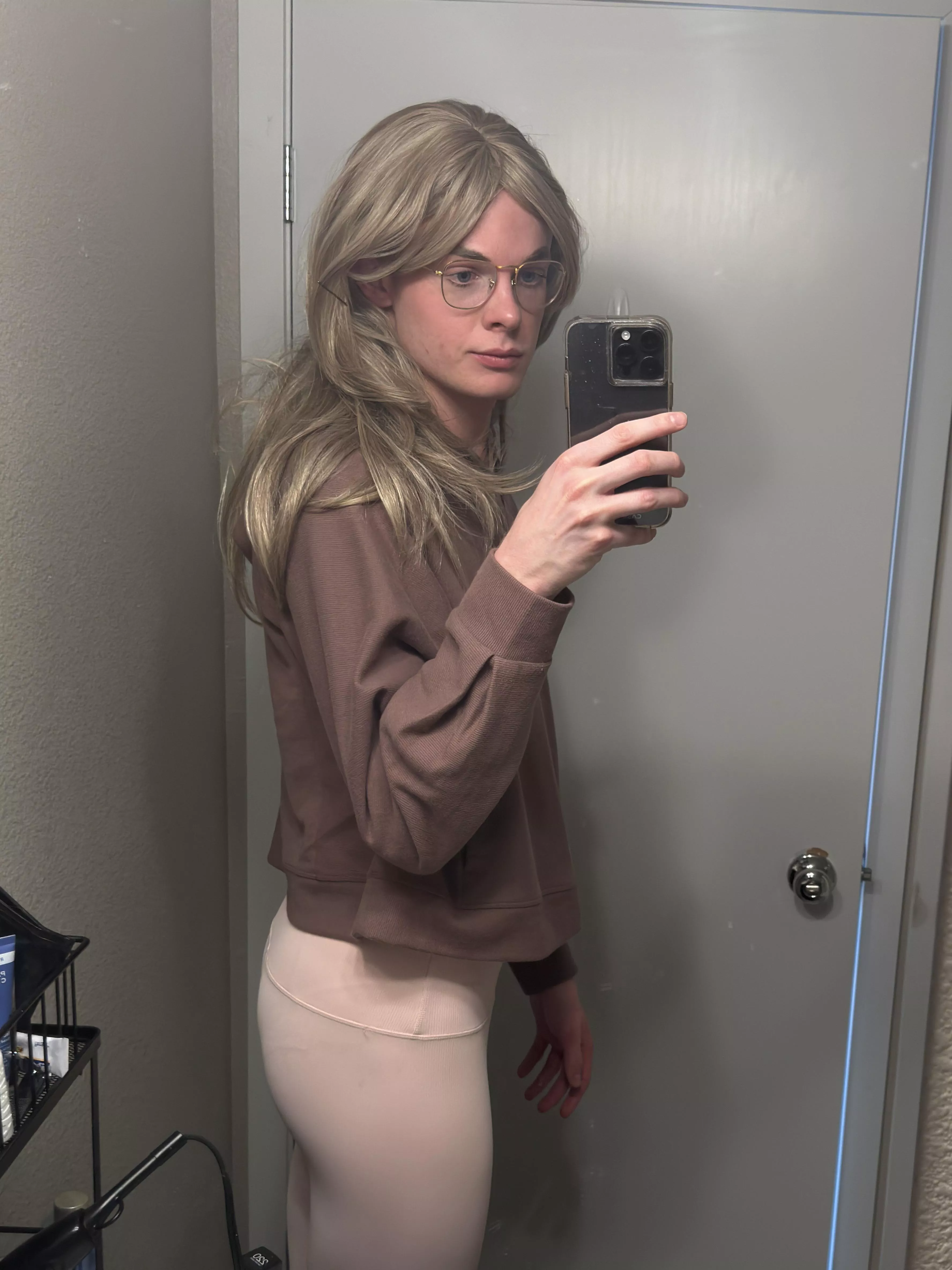 had a fun day working from home posted by evieDoesMakeup