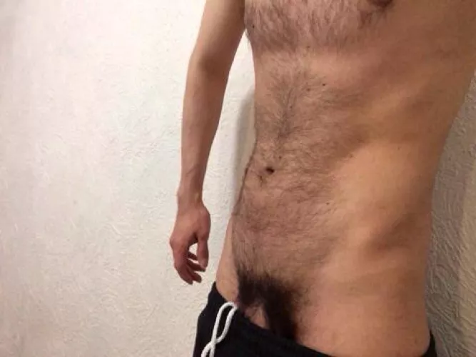 Hairy 😎 by Somme_guyy