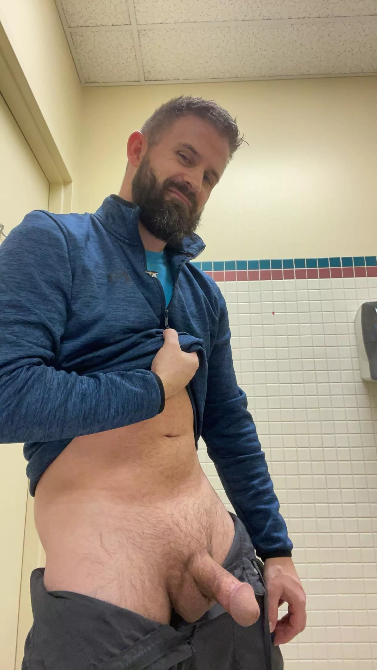 Hard work but hardly working 😂😂 [38] posted by CockyCoreysCreative