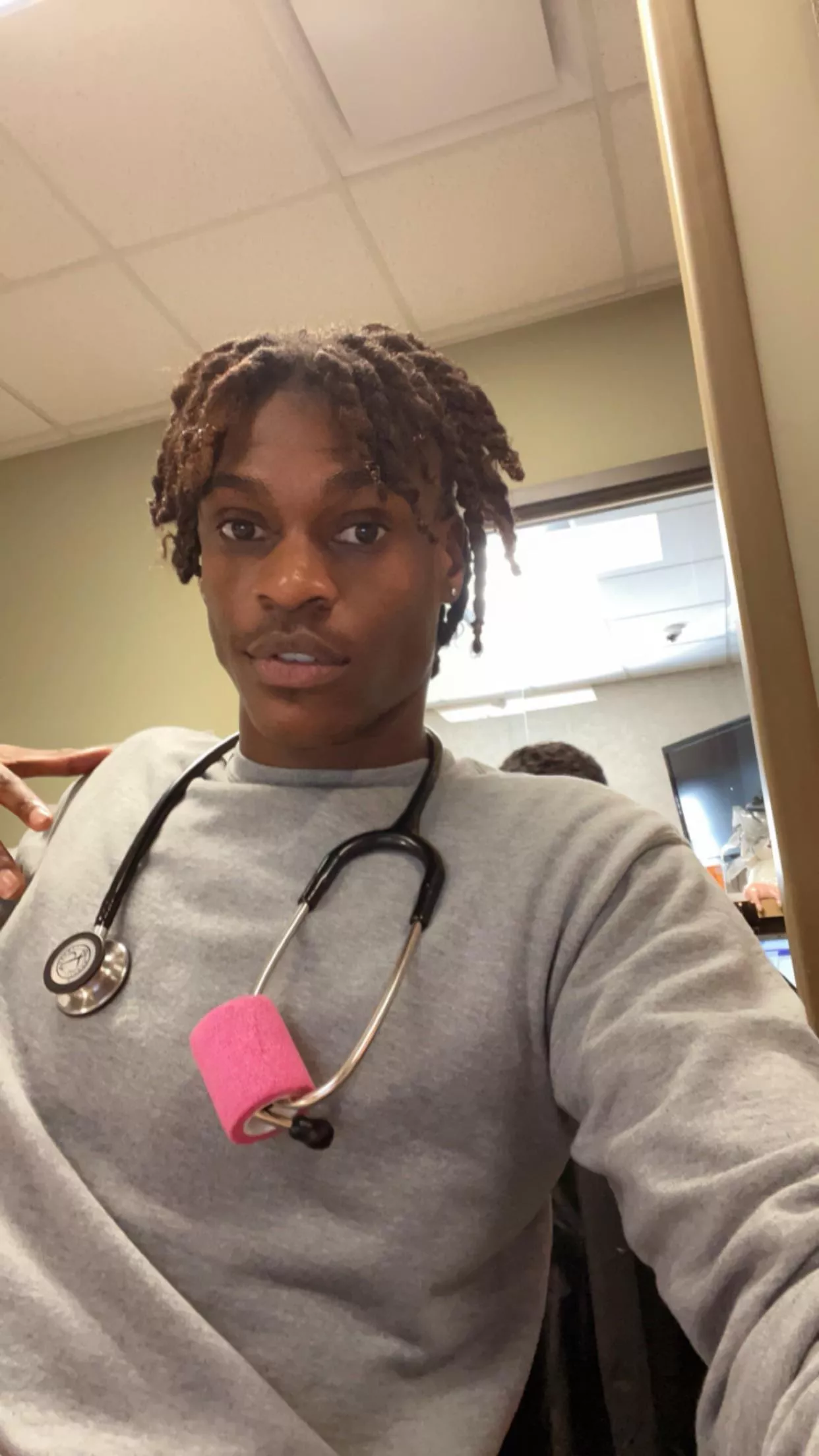 Hi my name is Jordan 😁, I’m gonna be your Nurse today 😁 posted by Latter_Job_3770