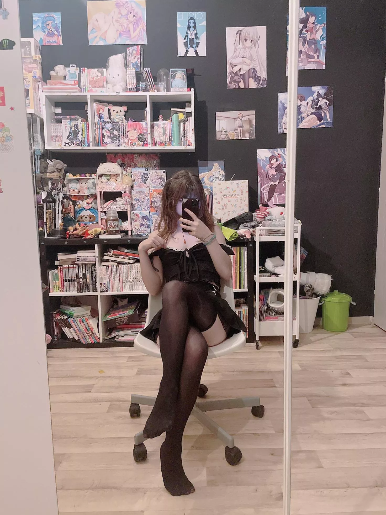 hope you like my tiny body posted by goldenpupu