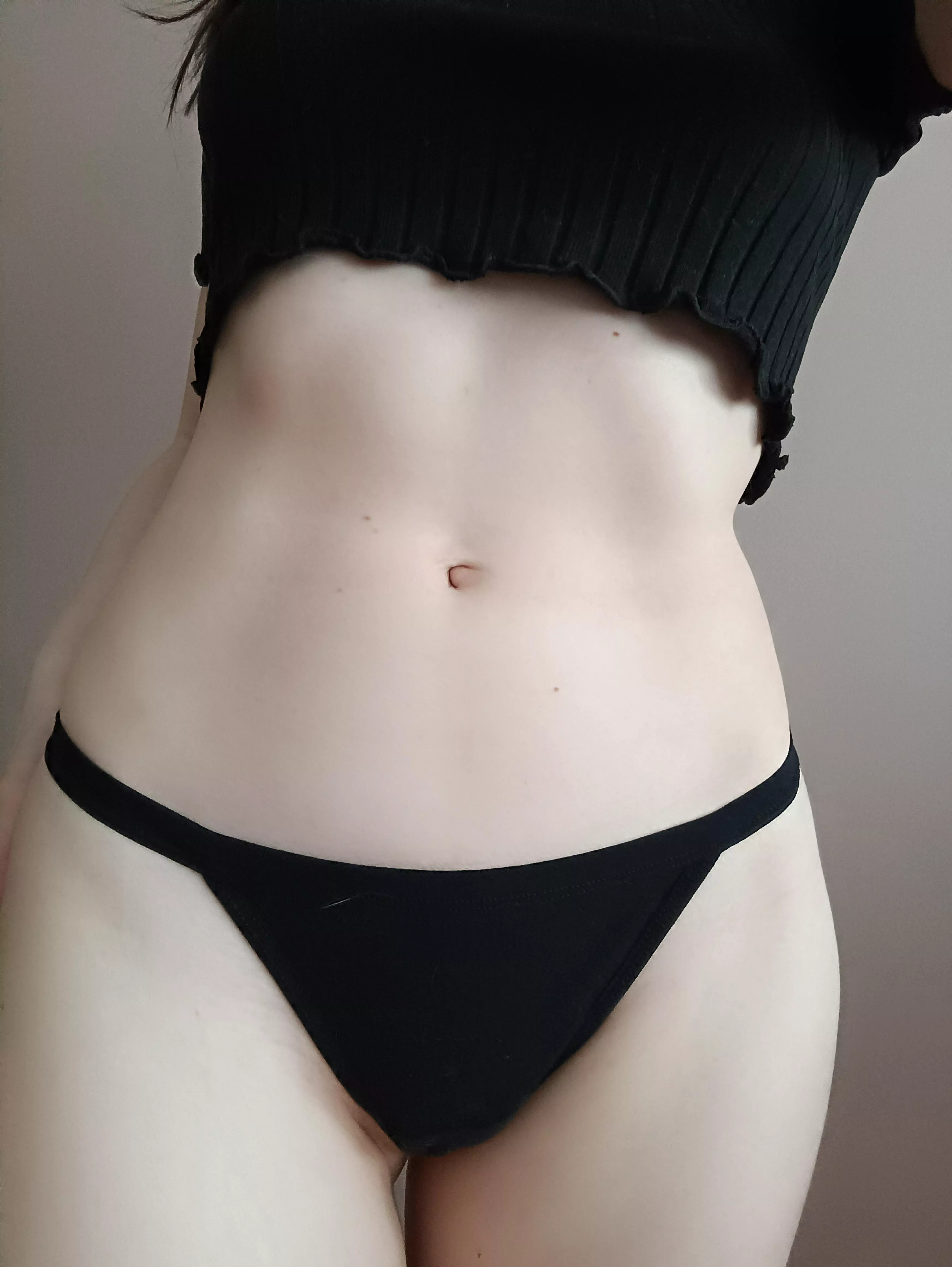 I bet your ex didn't send you pics like this everyday, guess who will ;) posted by baby_kalienn